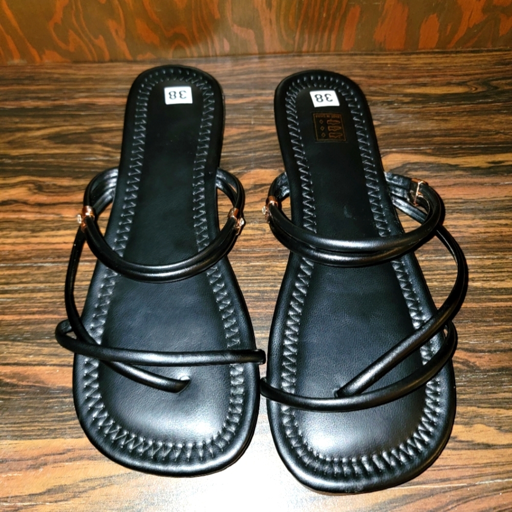 flip flops sandals